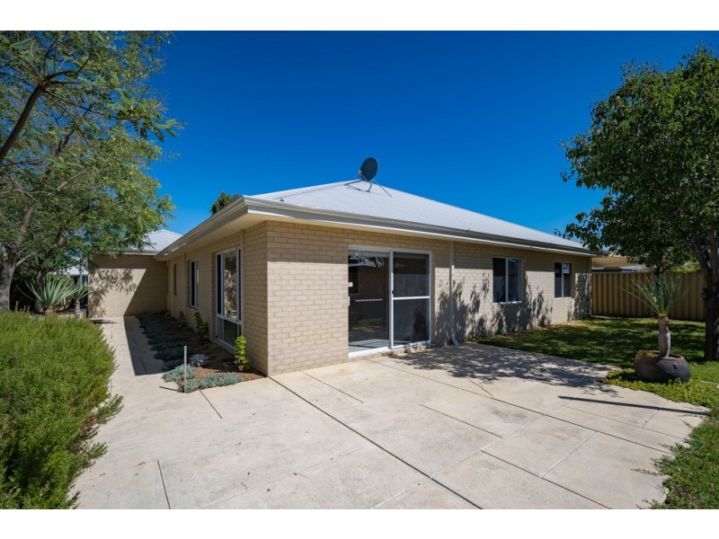 53 Millbridge Boulevarde, Millbridge WA 6232