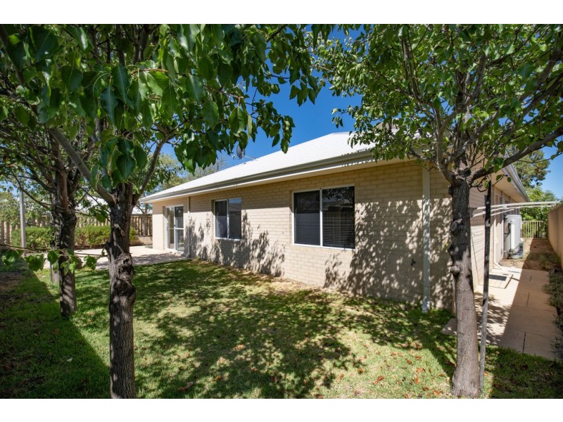 53 Millbridge Boulevarde, Millbridge WA 6232