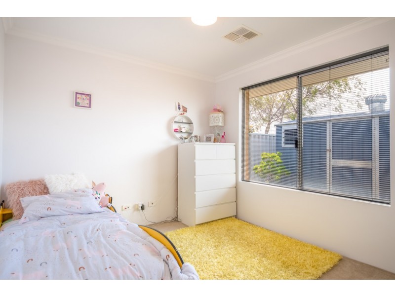 8 Claymore Loop, Dalyellup WA 6230