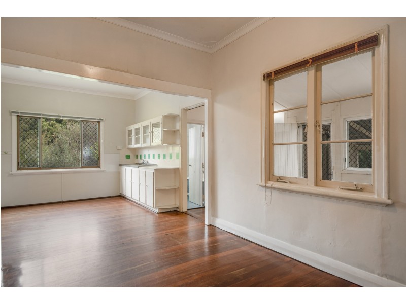 4 Frankel Street, Carey Park WA 6230