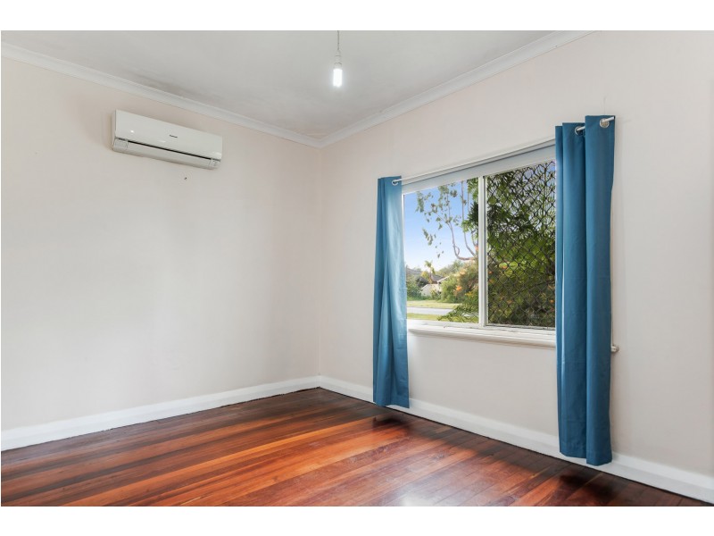 4 Frankel Street, Carey Park WA 6230