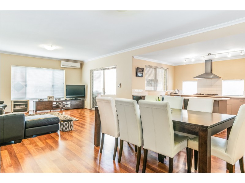 12 Sabina Way, Pelican Point WA 6230