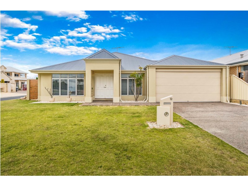 12 Sabina Way, Pelican Point WA 6230