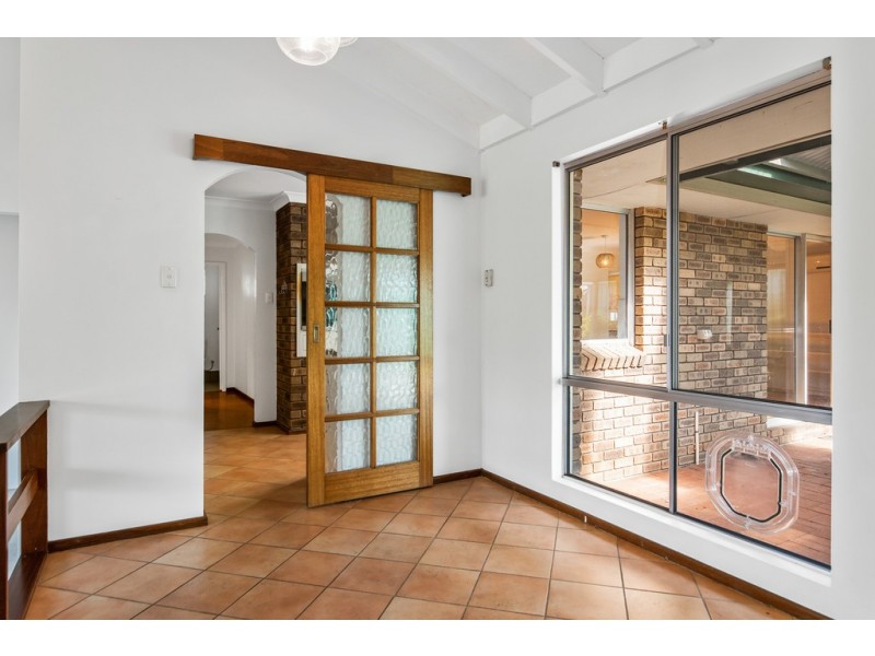 18 Crampton Avenue, Eaton WA 6232