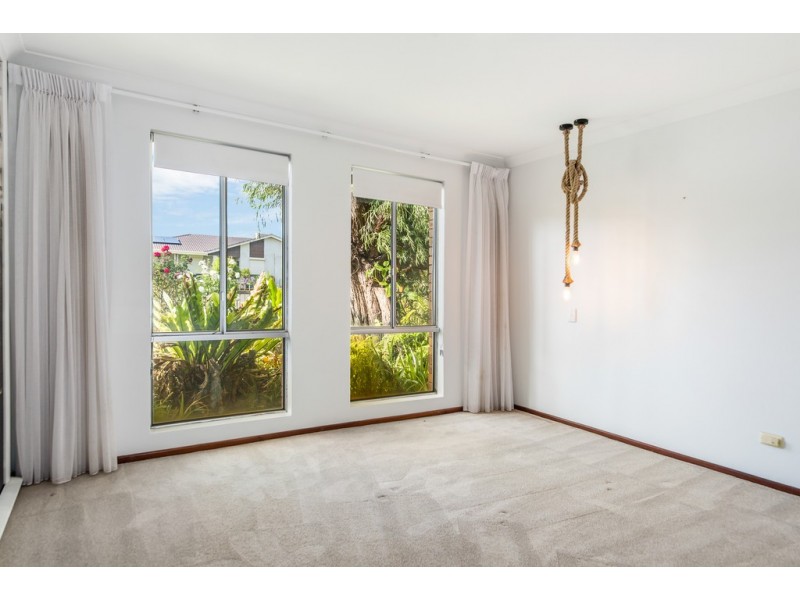 18 Crampton Avenue, Eaton WA 6232