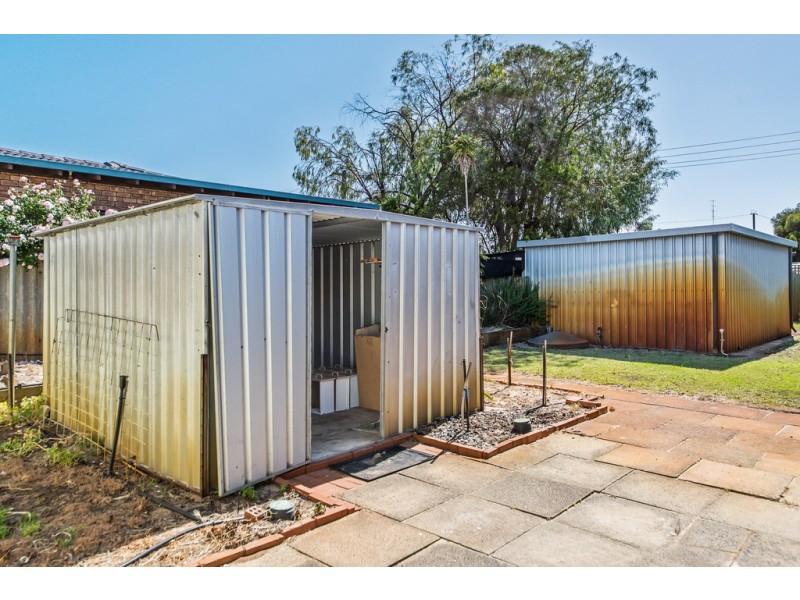 18 Crampton Avenue, Eaton WA 6232