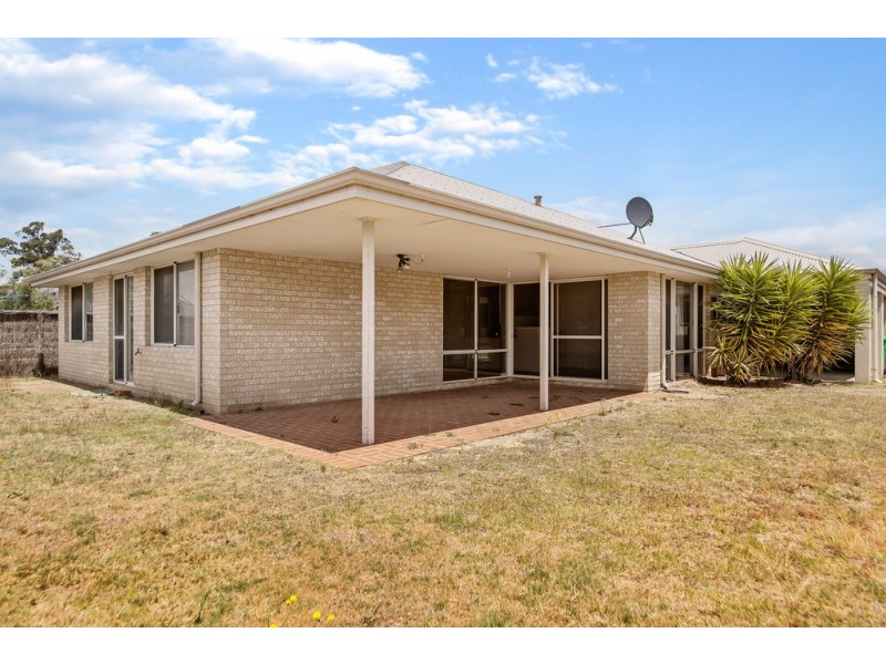 19 Garnet Way, Dalyellup WA 6230