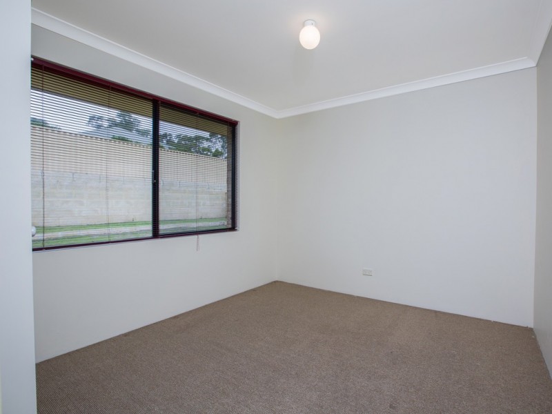 17 Blaxland Road, Dalyellup WA 6230