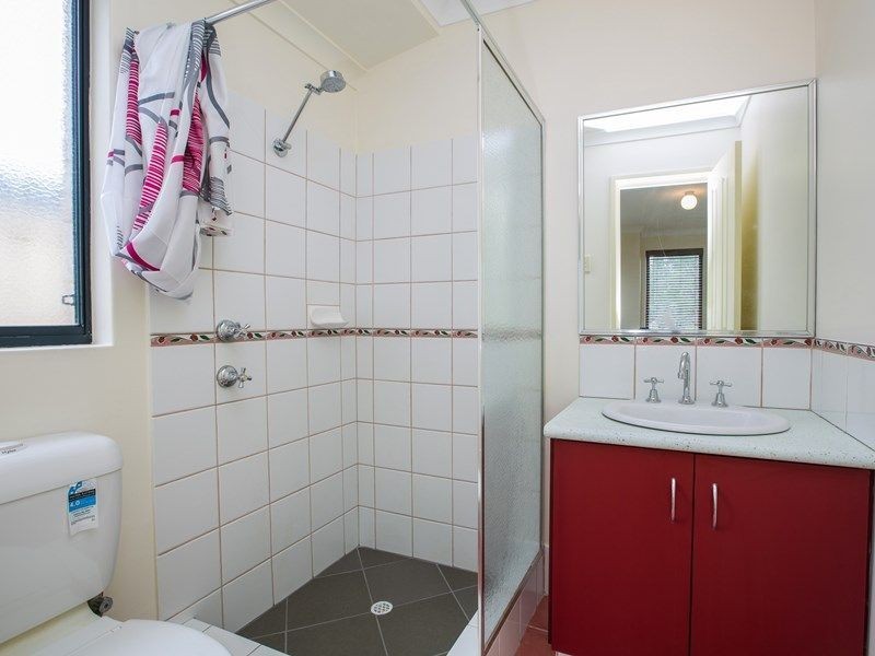 17 Blaxland Road, Dalyellup WA 6230