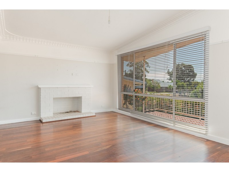 15 Upton Place, Australind WA 6233