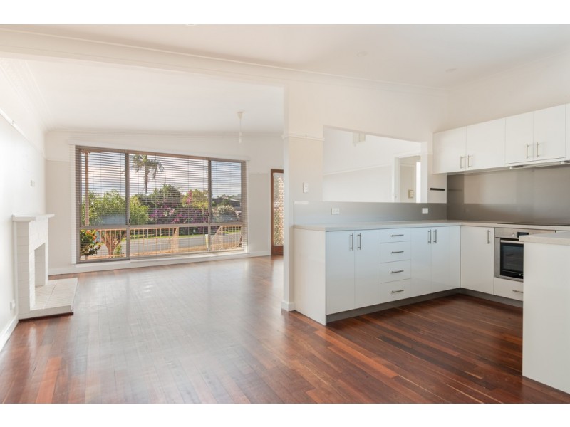 15 Upton Place, Australind WA 6233