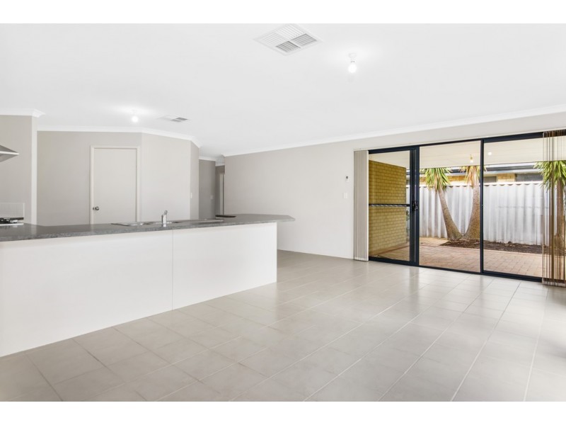 12 Murtin Road, Dalyellup WA 6230