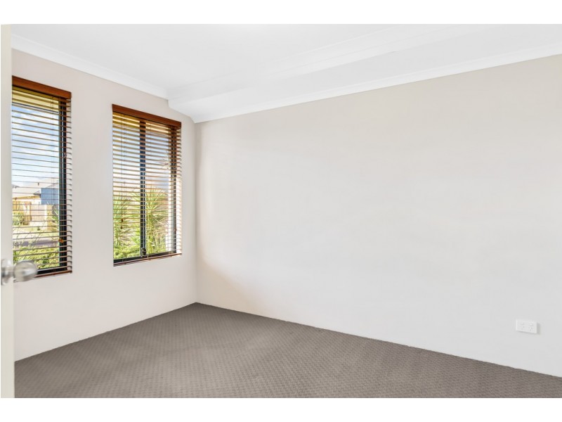 12 Murtin Road, Dalyellup WA 6230