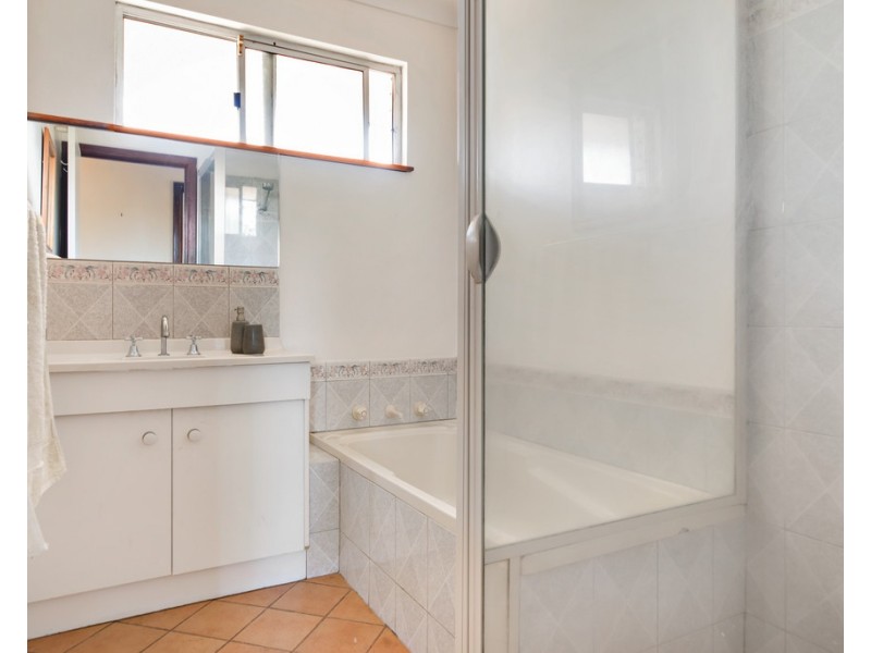 6 Powell Court, Withers WA 6230