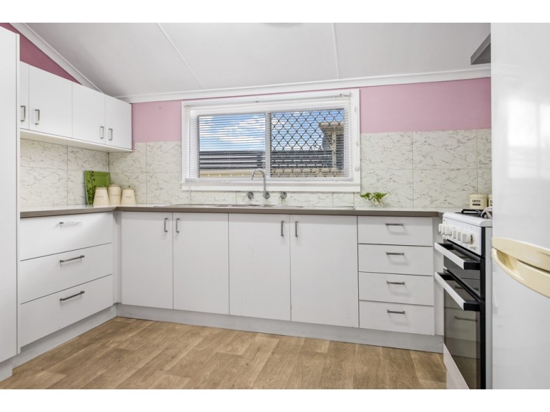 1/3 Mouarn Street, Carey Park WA 6230