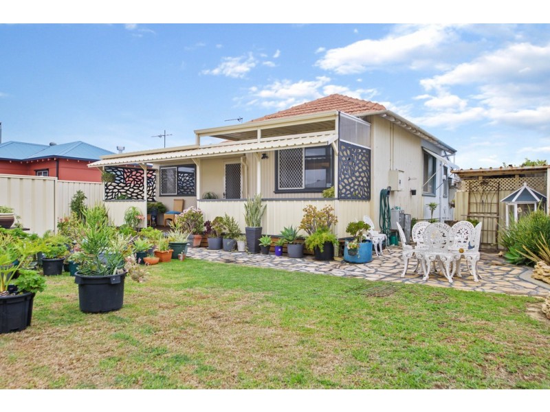 1/3 Mouarn Street, Carey Park WA 6230