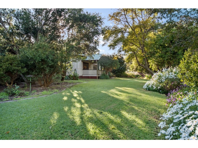 17 Colton Street, Roelands WA 6226
