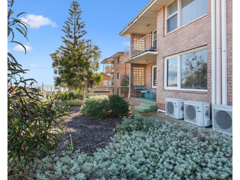 Unit 2/12 William Street, Bunbury WA 6230