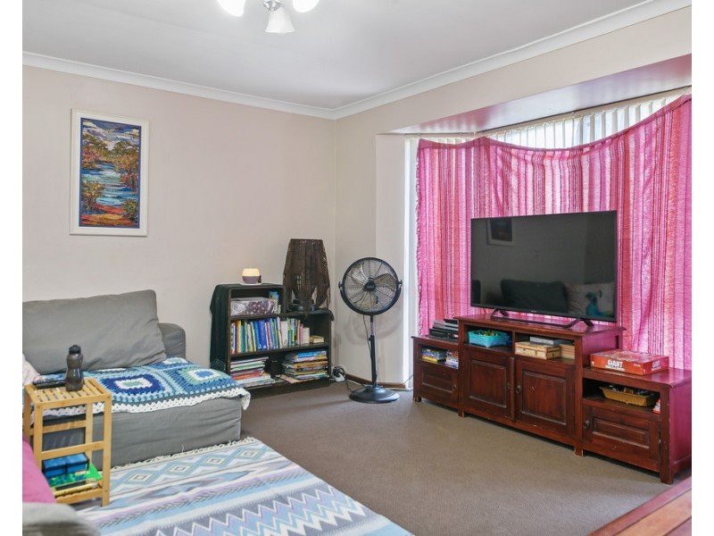 10 Dudley Drive, Usher WA 6230