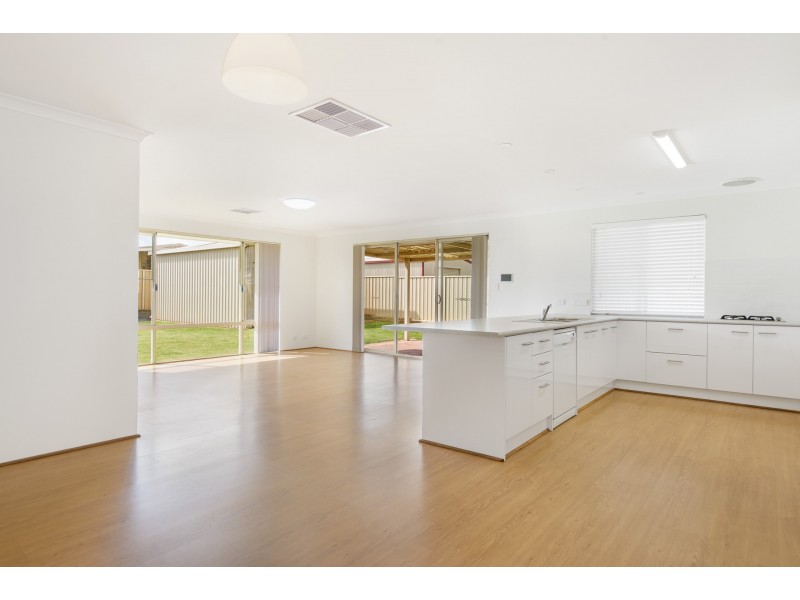 8 Shetland Place, Eaton WA 6232