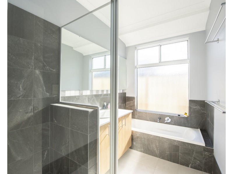 10 Hematite Way, Australind WA 6233