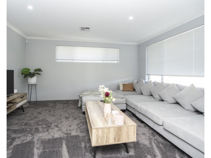 10 Hematite Way, Australind WA 6233