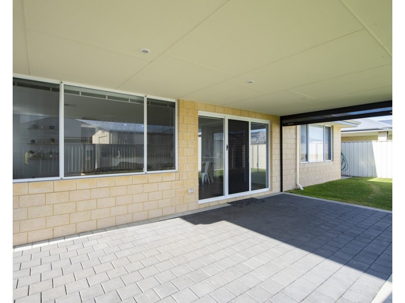 10 Hematite Way, Australind WA 6233