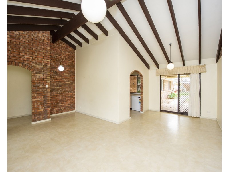 29 Whatman Way, Australind WA 6233