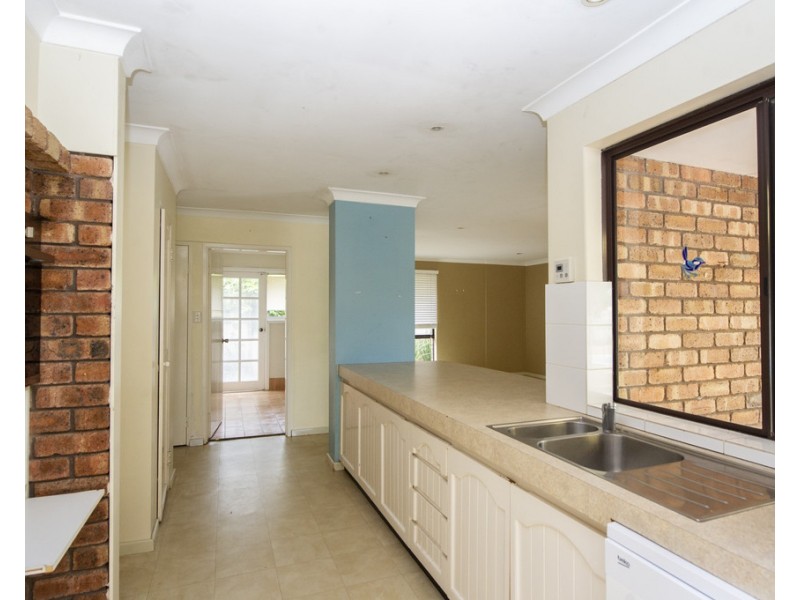 29 Whatman Way, Australind WA 6233