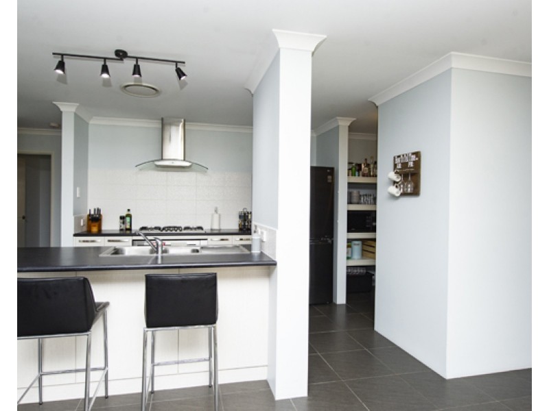 7 Camden Street, Australind WA 6233