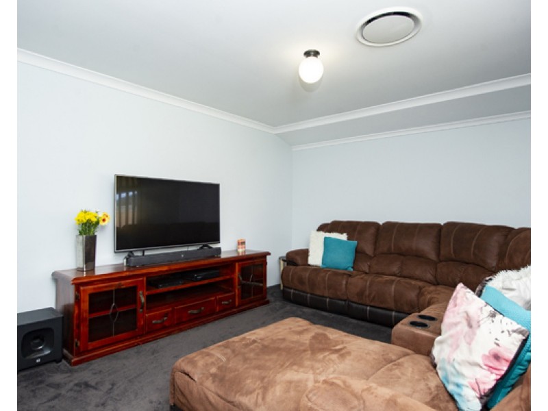 7 Camden Street, Australind WA 6233