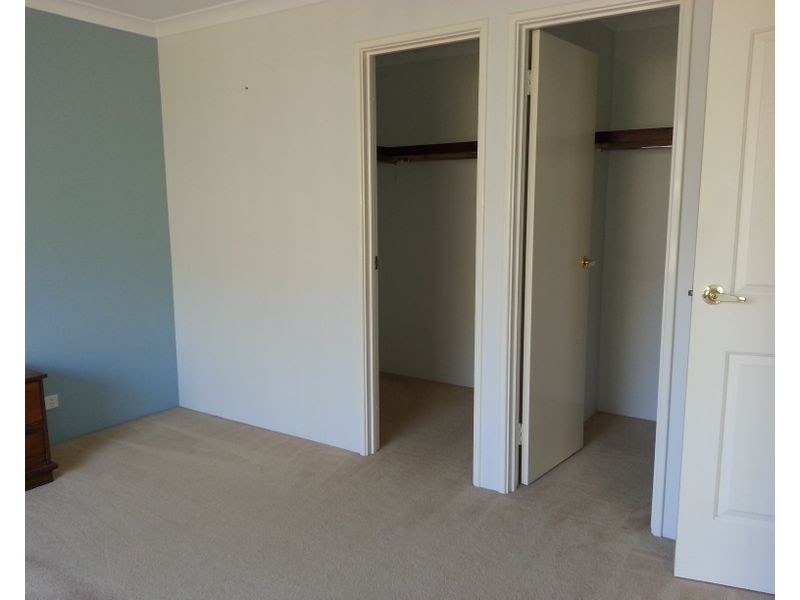 8 Howitt Way, Dalyellup WA 6230