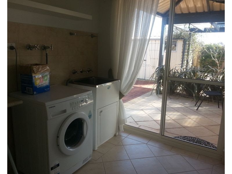 8 Howitt Way, Dalyellup WA 6230