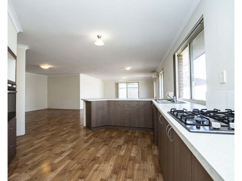 32 Leisure Drive, Australind WA 6233