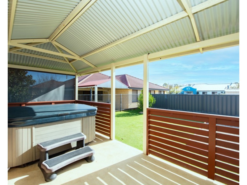 18 Sherwood Road, Australind WA 6233