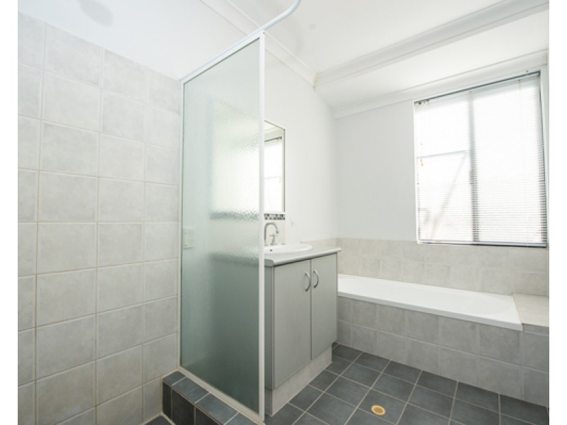 18 Sherwood Road, Australind WA 6233