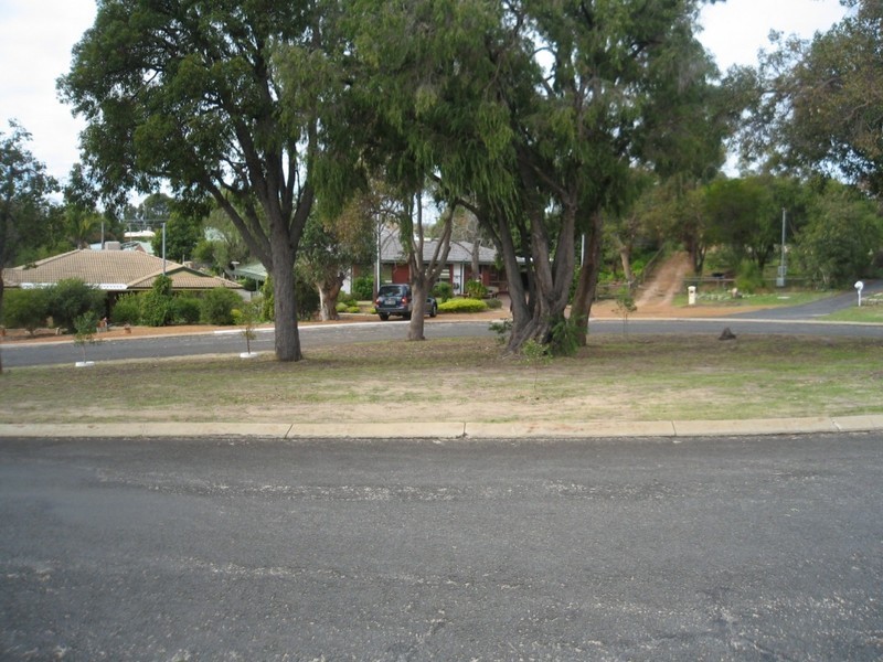 Eaton WA 6232