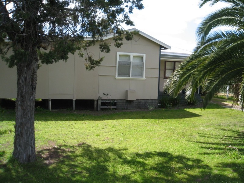 42 Hamilton Road, Eaton WA 6232