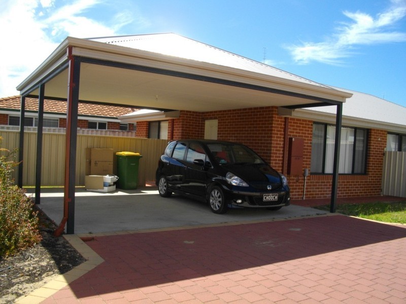 2/12 Nuytsia Avenue, Carey Park WA 6230