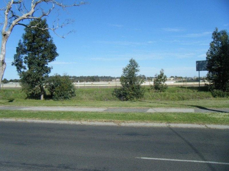 2/12 Nuytsia Avenue, Carey Park WA 6230