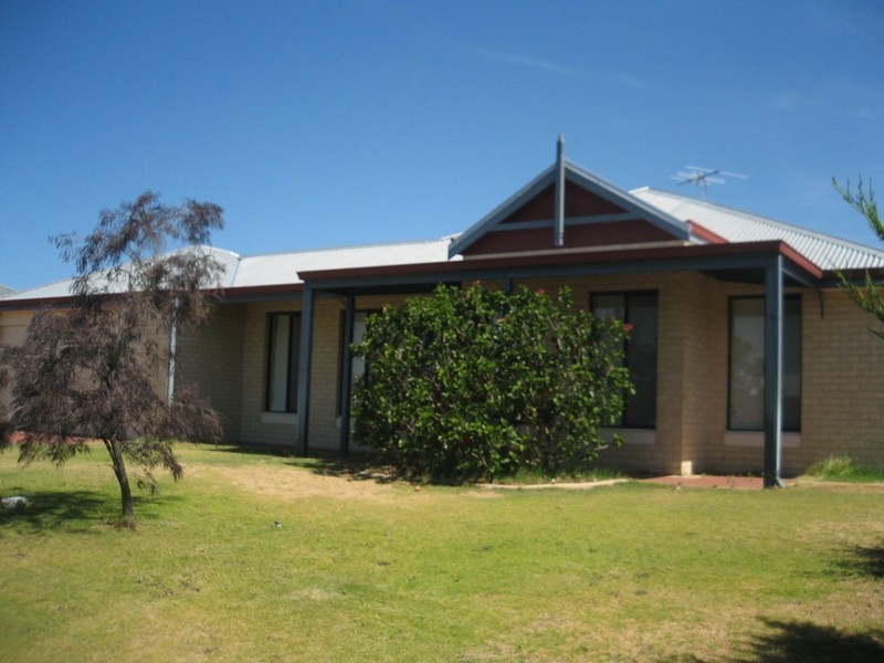 74 Chapple Drive, Australind WA 6233