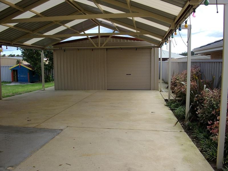96 Chapple Drive, Australind WA 6233