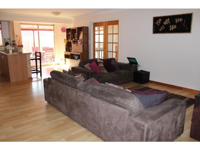 43 Lusitano Avenue, Eaton WA 6232