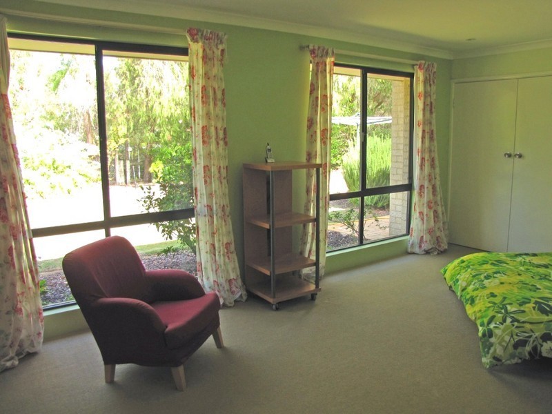 20 Wildflower Way, Leschenault WA 6233