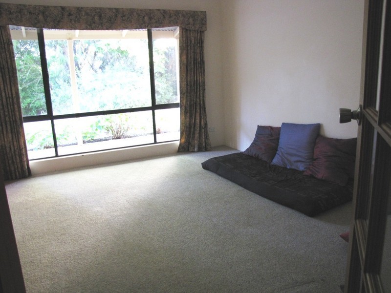 20 Wildflower Way, Leschenault WA 6233