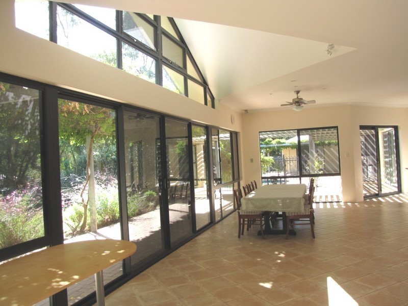 20 Wildflower Way, Leschenault WA 6233