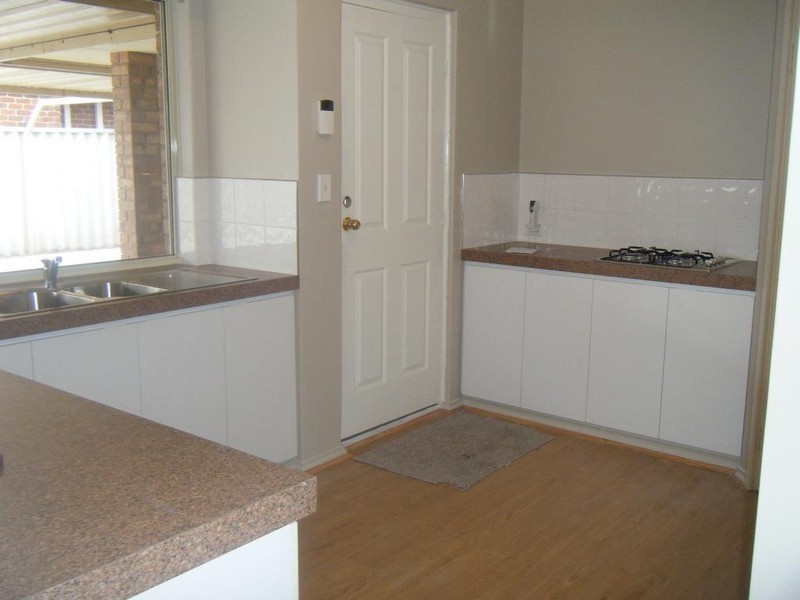 7 Waxflower Way, Eaton WA 6232