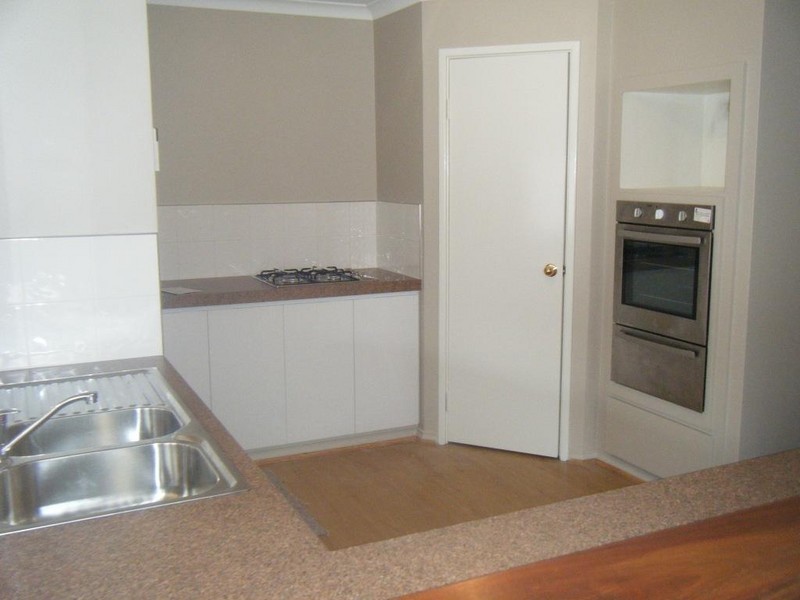 7 Waxflower Way, Eaton WA 6232