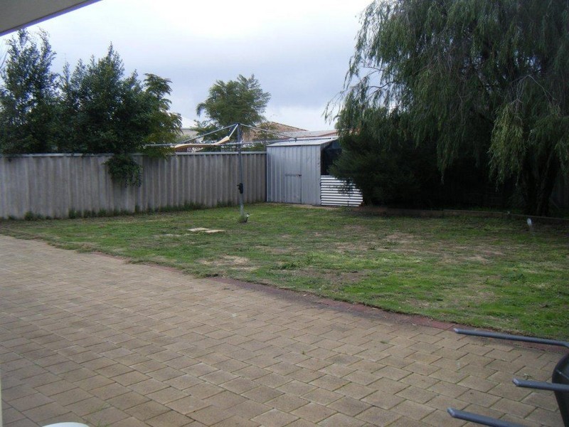 2 Hibiscus Court, Eaton WA 6232