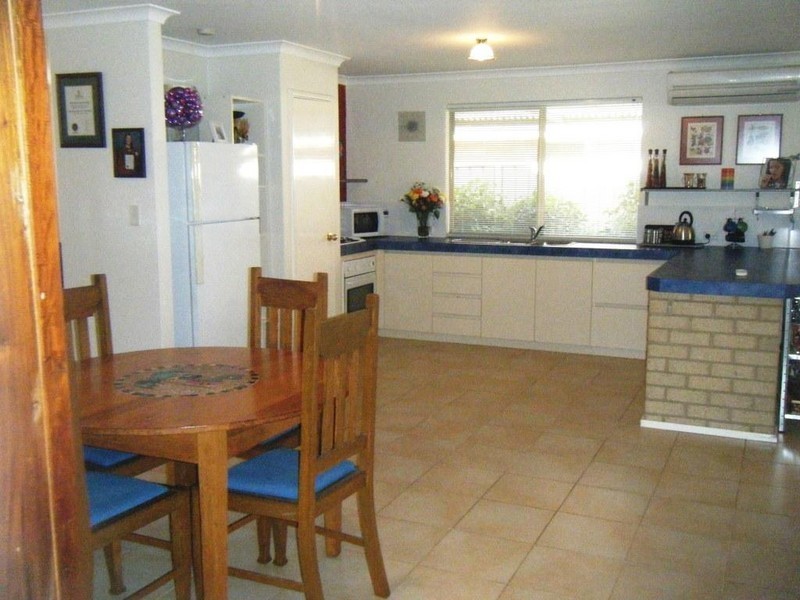 2 Kingfisher Terrace, Australind WA 6233